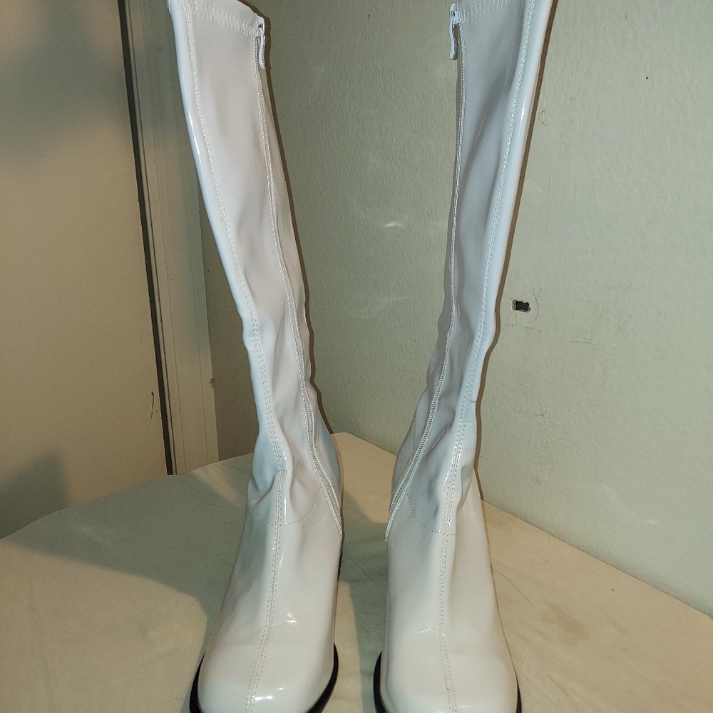 Ellie sexy go go boots color white size 10 😍